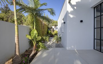 Property slide 40