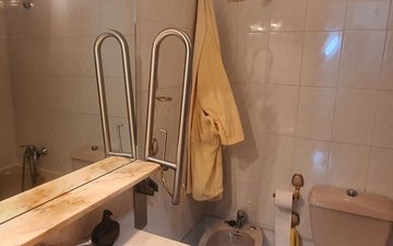 Property slide 22