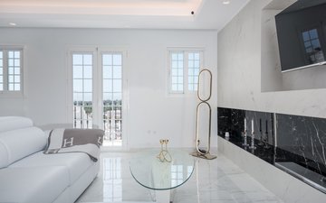 Property slide 17