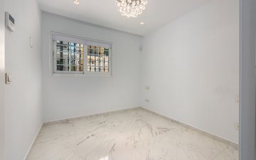 Property slide 23