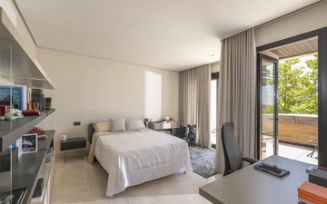 Property slide 16