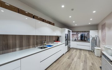 Property slide 25