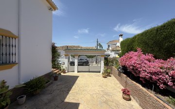 Property slide 10