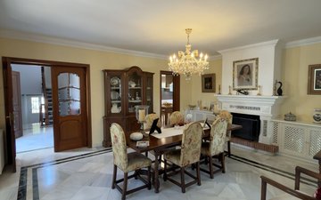 Property slide 22