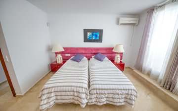 Property slide 15