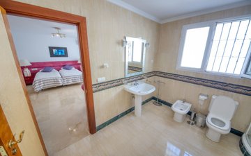 Property slide 19