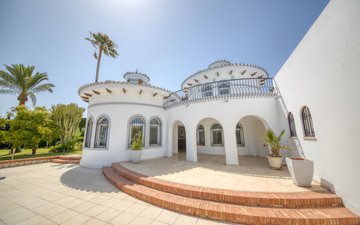 Property slide 41
