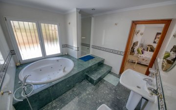 Property slide 50