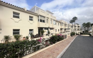 Property slide 25
