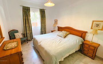 Property slide 20