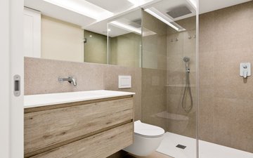 Property slide 32