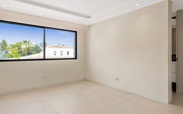 Property slide 39