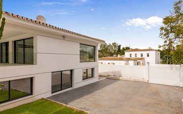Property slide 46