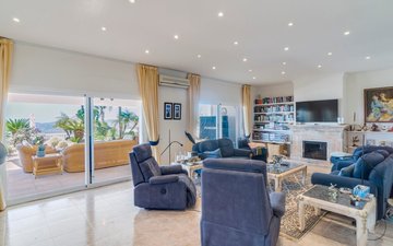 Property slide 10