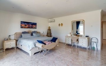Property slide 27