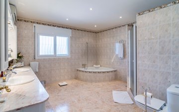 Property slide 29
