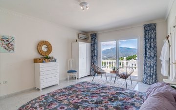 Property slide 34
