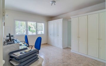 Property slide 38