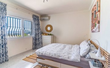 Property slide 45