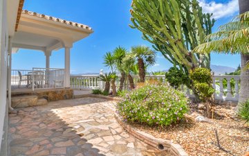 Property slide 49
