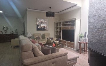 Property slide 34