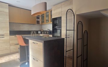 Property slide 48