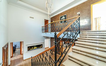 Property slide 10