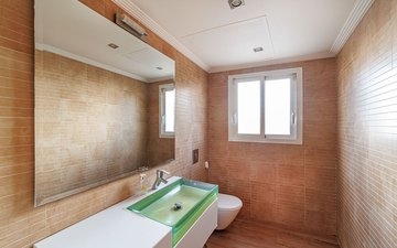 Property slide 48