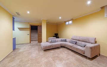 Property slide 51