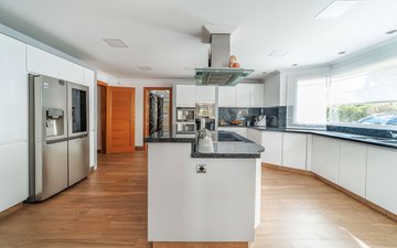 Property slide 62