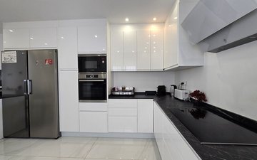 Property slide 10
