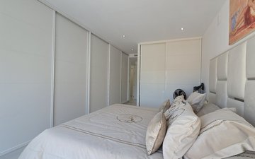 Property slide 21