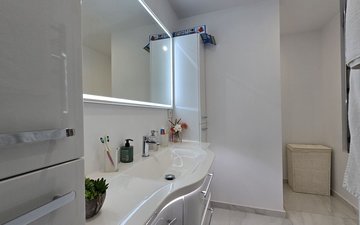 Property slide 23