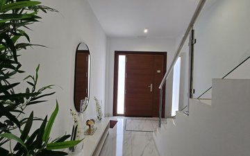 Property slide 25