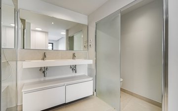 Property slide 25