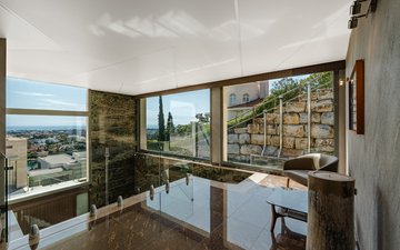 Property slide 22