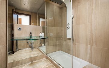 Property slide 20