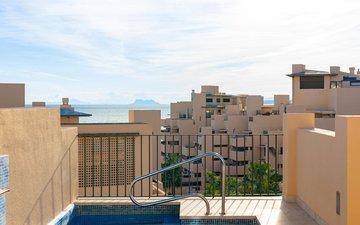 Property slide 22