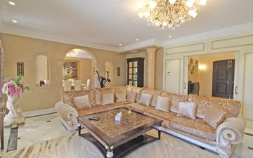 Property slide 19