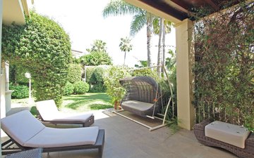 Property slide 25
