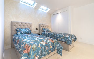 Property slide 16