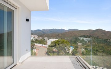 Property slide 50