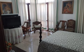 Property slide 25