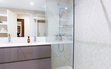 Property slide 17