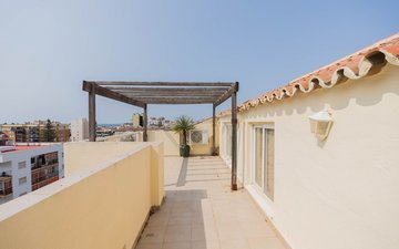 Property slide 10