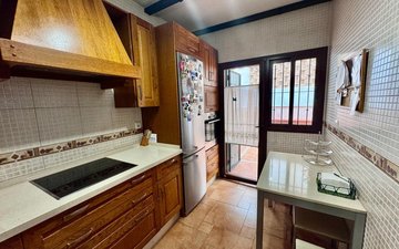 Property slide 14