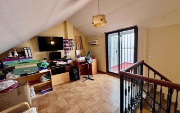 Property slide 40