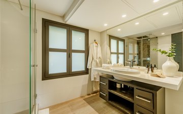 Property slide 20