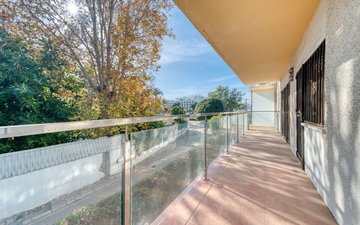 Property slide 15