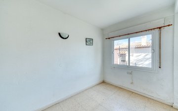 Property slide 6